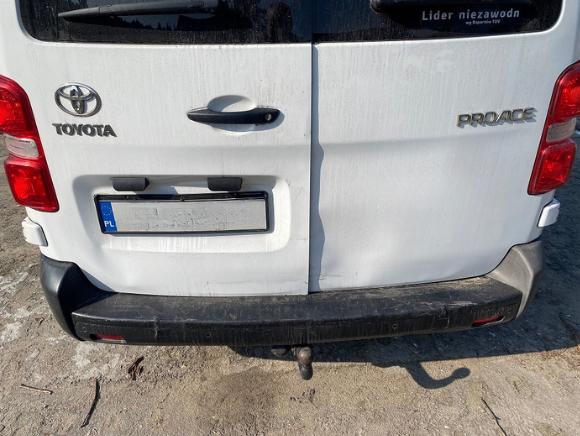Toyota Proace przed naprawą — MarioExpress